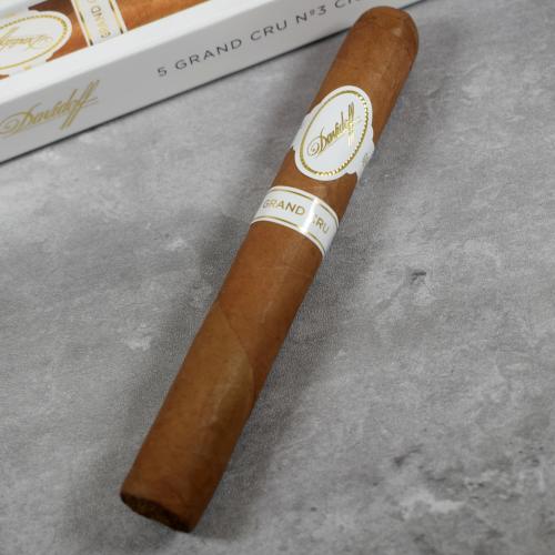 Davidoff Grand Cru No. 3 Cigar - 1 Single