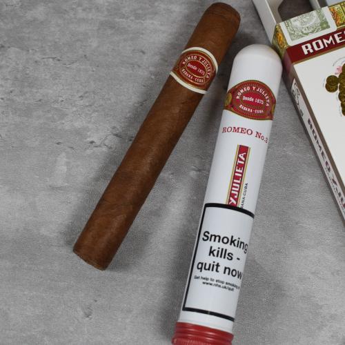 Romeo y Julieta No. 3 Tubed Cigar -