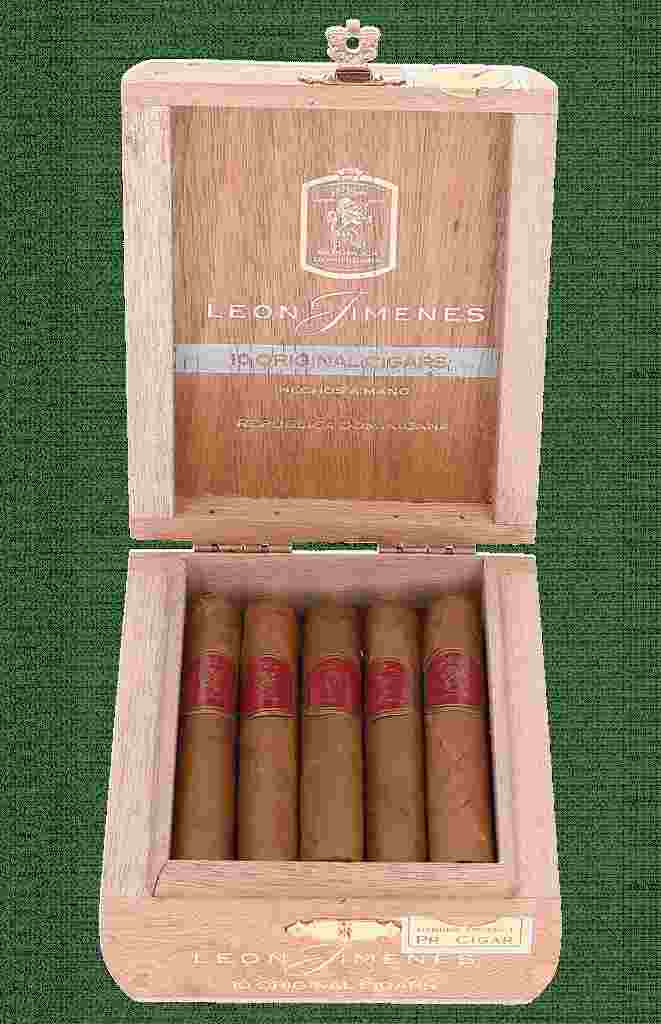 Leon Jimenes Connecticut Petit Corona