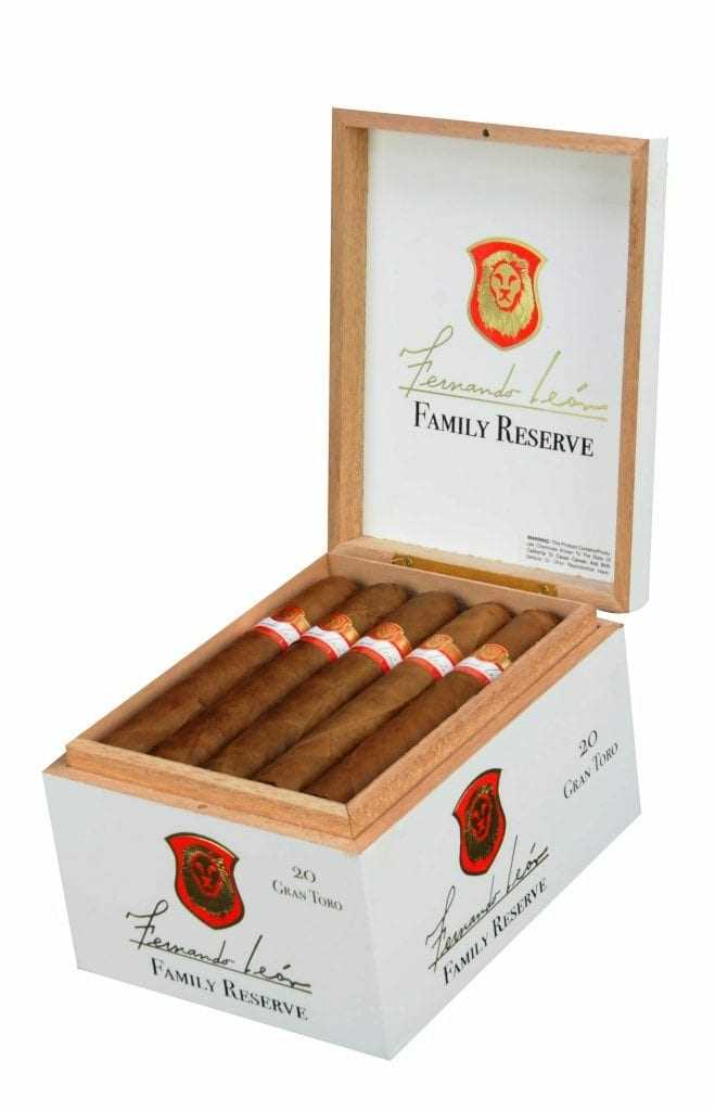 La Aurora Family Reserve Fernando Leon Gran Toro