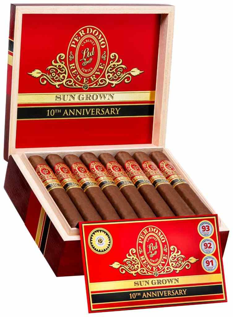 Perdomo Reserve 10th Anniversary Champagne Sun Grown Robusto