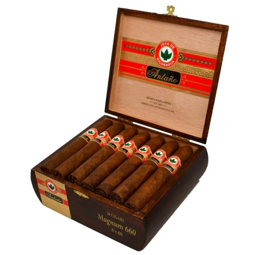 Joya de Nicaragua Antaño 1970 Magnum 660