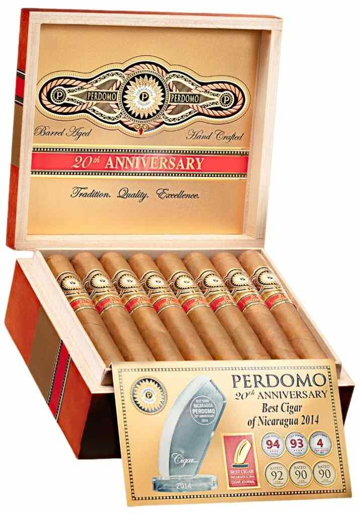Perdomo 20th Anniversary Connecticut Corona Grande